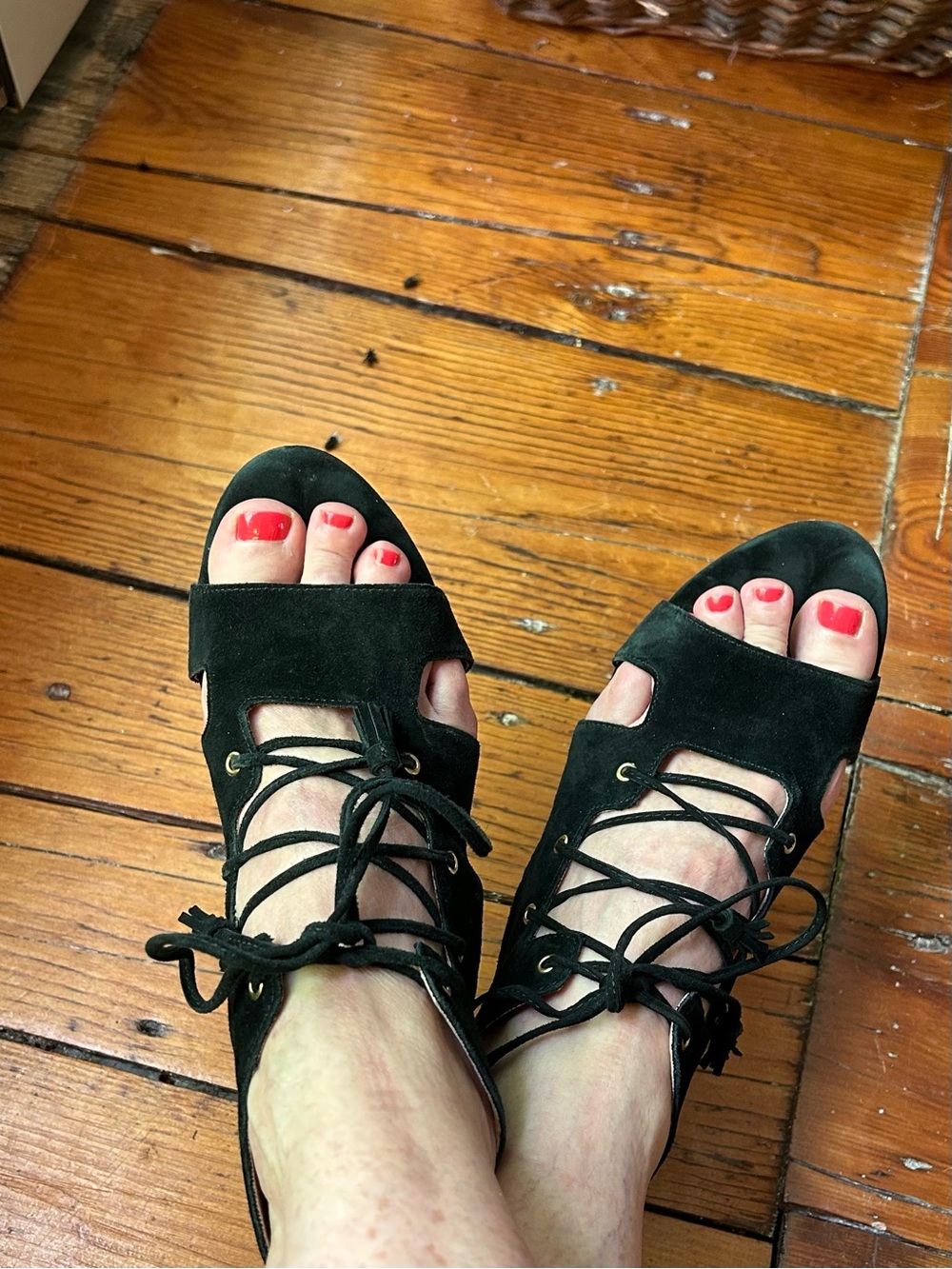 Taryn Rose Black Suede Gillie Sz 10